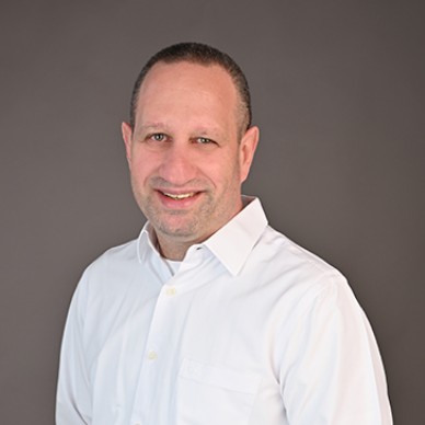 Portrait of Ofer Schmidt, Industry Expert & Instructor